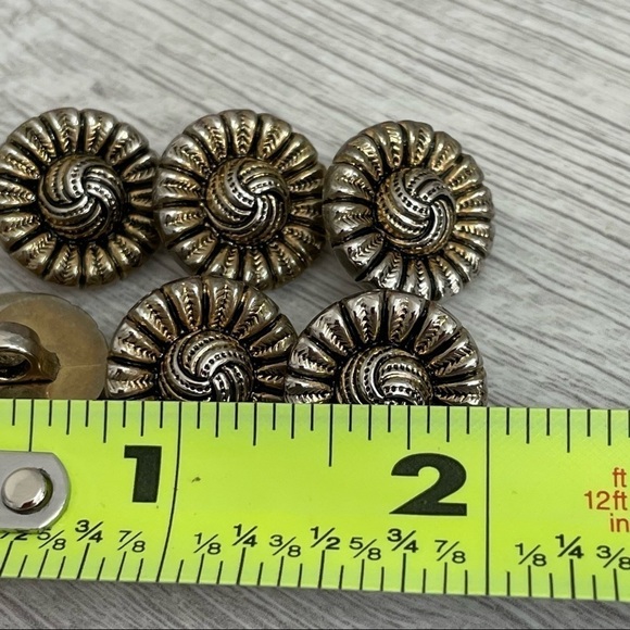 Vintage Italian Metal Button Set of 6 - Picture 3 of 4